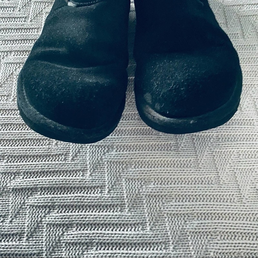 Ugg Boots - Picture 4 of 10